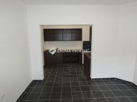 Eladó üzlethelyiség, Zalaszentivánon 130 M Ft, 2 szobás