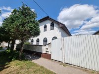 Eladó családi ház, Székesfehérvárott 165 M Ft, 7+1 szobás