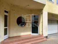 Kiadó üzlethelyiség