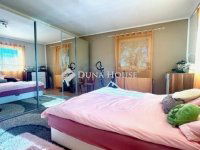 Eladó téglalakás, Üllőn 100 M Ft, 4 szobás