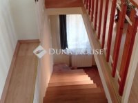 Eladó családi ház, XVI. kerületben 210 M Ft, 7 szobás