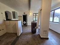 Eladó családi ház, Pécsett 44.9 M Ft, 4 szobás