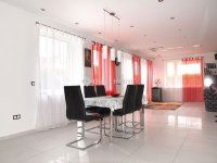 Eladó családi ház, Nagykozáron 119.99 M Ft, 4 szobás