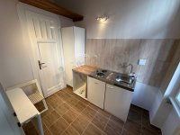 Kiadó téglalakás, albérlet, V. kerületben, Papnövelde utcában