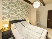 Eladó családi ház, Kecskeméten 199 M Ft, 9 szobás