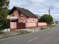 Eladó családi ház