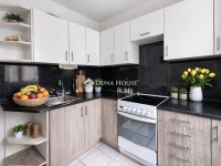 Eladó panellakás, Pécsett 58.49 M Ft, 3 szobás