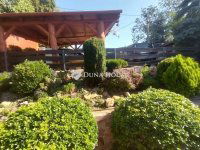 Eladó családi ház, Szentendrén 195 M Ft, 7 szobás