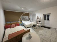 Eladó üzlethelyiség