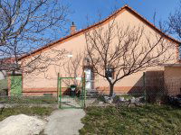 Eladó sorház, Várpalotán 49.9 M Ft, 2 szobás