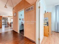 Eladó családi ház, Veresegyházon 157 M Ft, 6 szobás