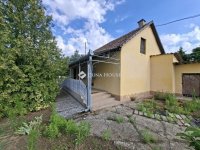 Eladó családi ház, Tápiószecsőn 32.5 M Ft, 2 szobás