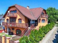 Eladó családi ház, Vácrátóton 139.99 M Ft, 7 szobás