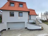 Eladó családi ház, Szentendrén 149 M Ft, 2 szobás