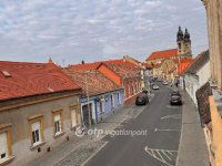 Eladó téglalakás, Pápán 43.9 M Ft, 3 szobás