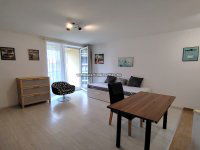 Kiadó téglalakás, albérlet