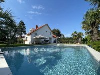 Eladó családi ház, Balatonbogláron 399 M Ft, 12 szobás