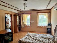 Eladó családi ház, Pécsett 65 M Ft, 6 szobás