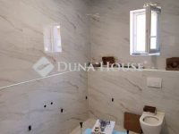 Eladó családi ház, Budakalászon 224 M Ft, 4 szobás
