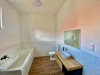 Eladó családi ház, Véménden 81.9 M Ft, 4 szobás