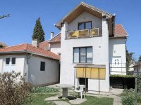 Eladó családi ház, Keszthelyen 79 M Ft, 7 szobás