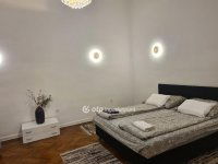 Eladó téglalakás, V. kerületben 109 M Ft, 2 szobás