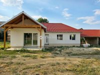Eladó családi ház, Söptén 94.9 M Ft, 4 szobás