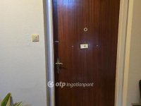Eladó panellakás, Pápán 26.5 M Ft, 1+1 szobás