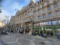 Eladó téglalakás, V. kerületben 95 M Ft, 1 szobás