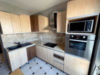 Eladó panellakás, Pécsett 54.9 M Ft, 3 szobás