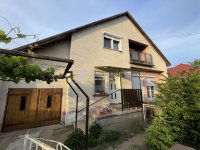 Eladó családi ház