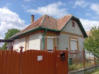 Eladó családi ház, Zsámbokon, Deák Ferenc utcában 40 M Ft