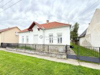 Eladó családi ház, Hobolon 50 M Ft, 4 szobás