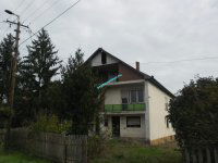 Eladó családi ház, Arlón 13.9 M Ft, 5 szobás
