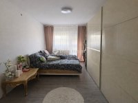 Eladó családi ház, Bakson 82 M Ft, 6 szobás