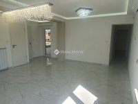 Eladó családi ház, Dunakeszin 119.999 M Ft, 3 szobás