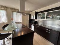 Eladó családi ház, XVII. kerületben 349 M Ft, 7 szobás