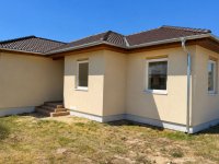Eladó családi ház, Kecskeméten 92 M Ft, 3 szobás