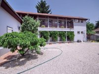 Eladó családi ház, Gyulán 210 M Ft, 9 szobás