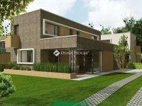 Eladó családi ház, Debrecenben 200 M Ft, 4 szobás