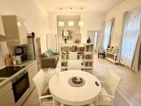 Eladó téglalakás, Budapesten, VI. kerületben 99.5 M Ft, 2 szobás