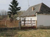 Eladó családi ház, Pápateszéren 3.99 M Ft, 1 szobás