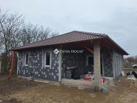 Eladó családi ház, Kiskunlacházán 87.9 M Ft, 4 szobás