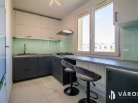 Eladó panellakás, Székesfehérvárott 69.9 M Ft, 4 szobás