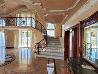 Eladó családi ház, III. kerületben 399 M Ft, 5 szobás