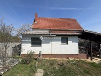 Eladó nyaraló, Kecskéden 32.5 M Ft, 3 szobás