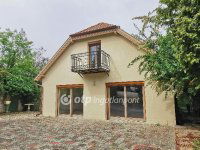 Eladó családi ház, Pannonhalmán 159 M Ft, 5 szobás