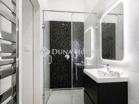 Eladó téglalakás, V. kerületben 280 M Ft, 3 szobás