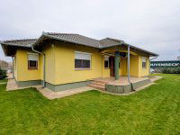 Eladó családi ház