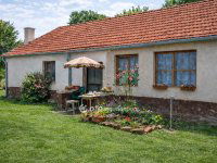 Eladó családi ház, Pápocon 14.9 M Ft, 2 szobás